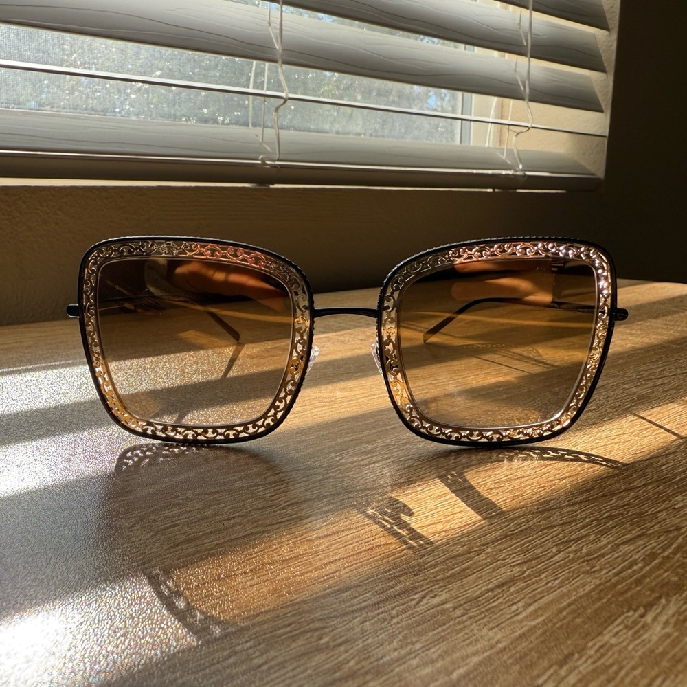 Dolce & Gabbana Sunglass